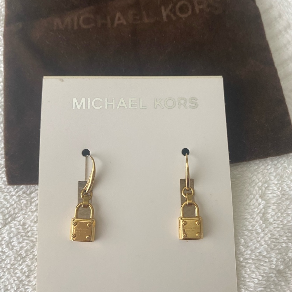 Michael kors gold earrings